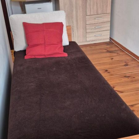 Hostel Tulip - Pokój 7 ze wspólną łazienką i kuchnią Szczecin Exterior foto